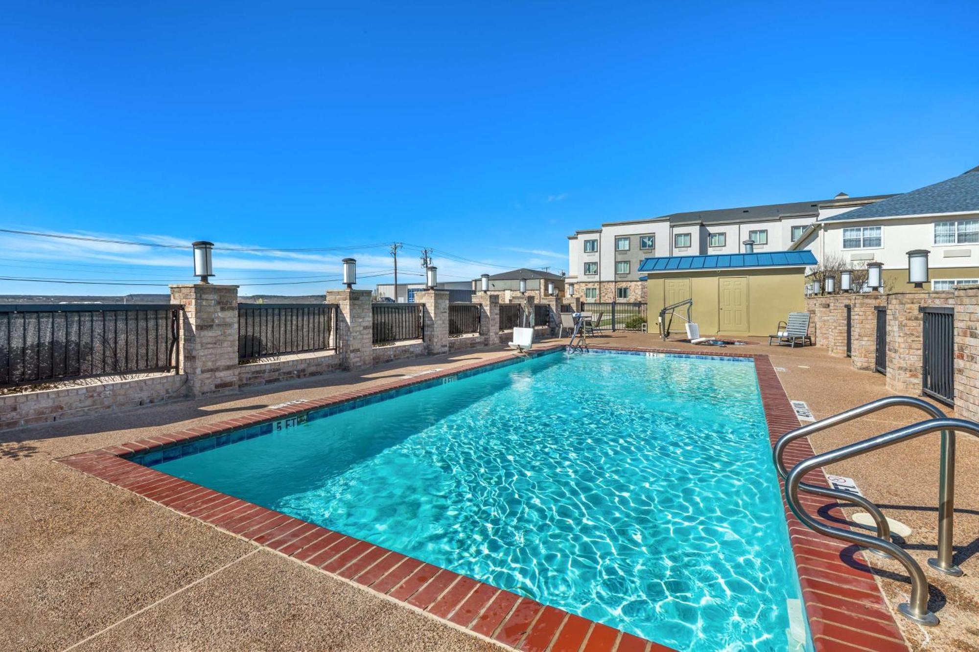 Best Western Club House Inn & Suites Mineral Wells Luaran gambar