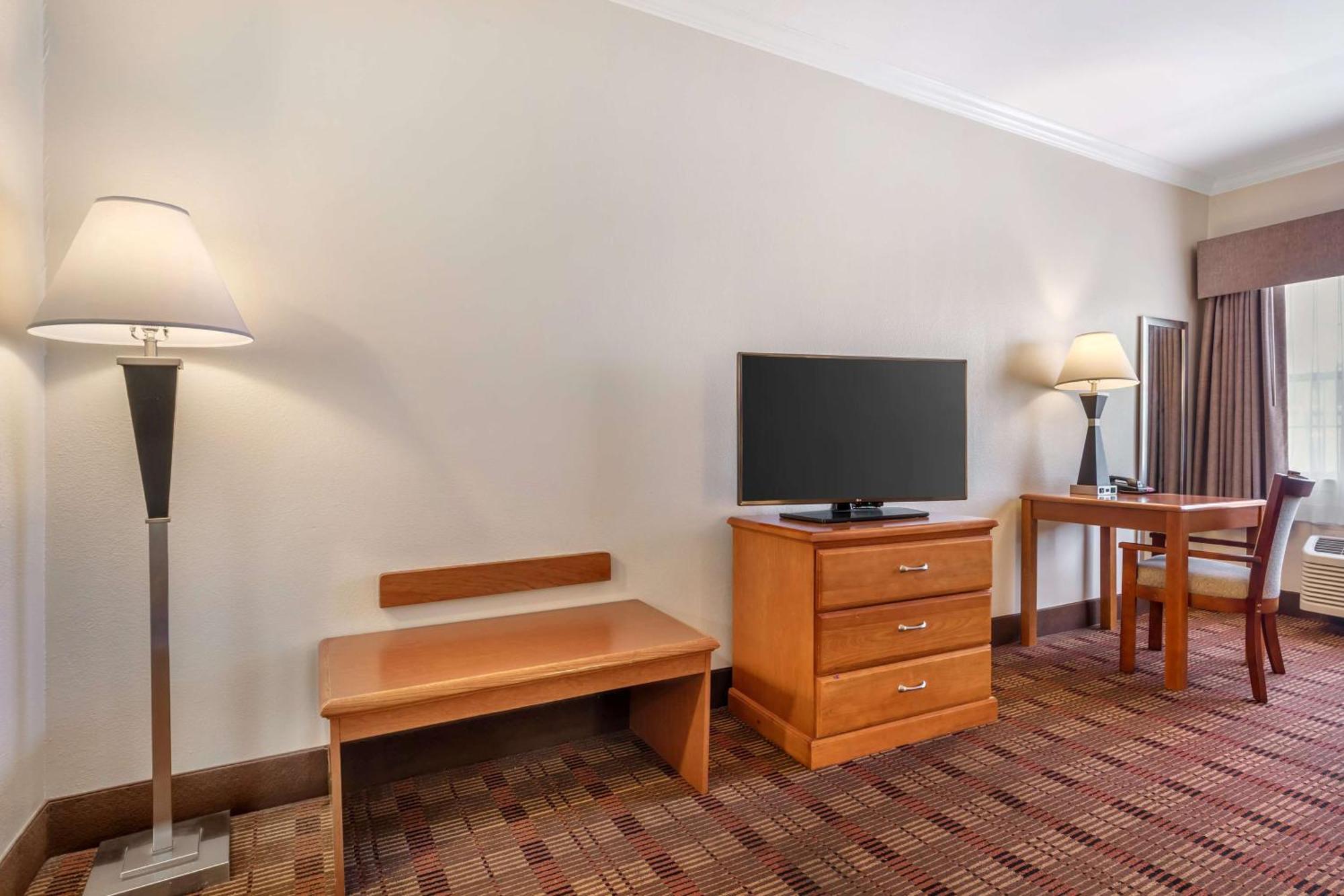 Best Western Club House Inn & Suites Mineral Wells Luaran gambar